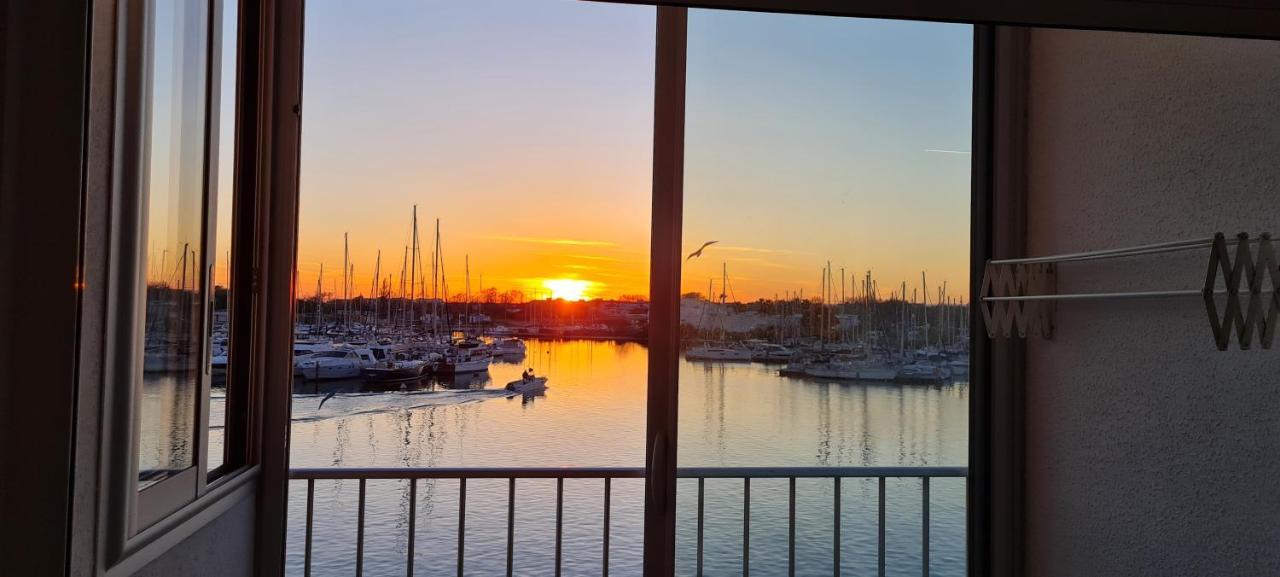 Appartement Vue Exceptionnelle Sur La Mer, Piscine, Parking Prive - Sur L'Ile Des Pecheurs Agde Exterior foto